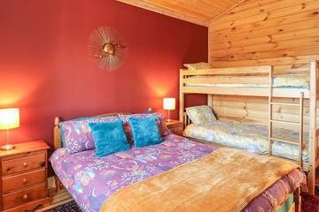 Log Cabin for 8 People in Tattershall, Lincolnshire, Photo 2