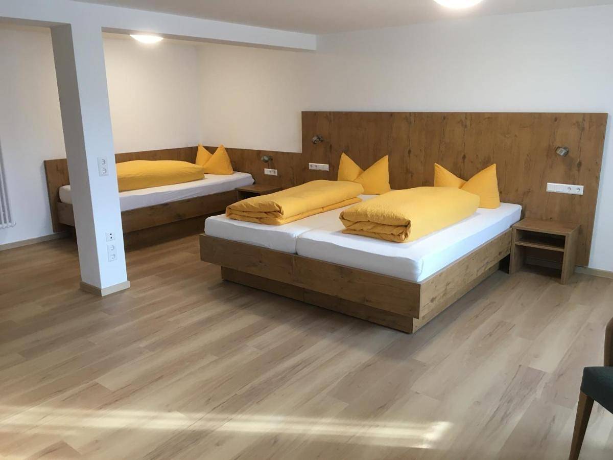 Single Room with Shower in Waldshut-Tiengen, Forêt-Noire du Sud