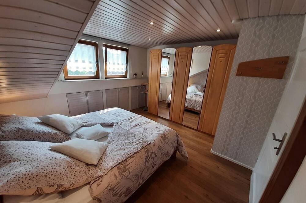 Ganze Wohnung, Ferienwohnung Magnolia - Ferienwohnung in Ockfen, Landkreis Trier-Saarburg