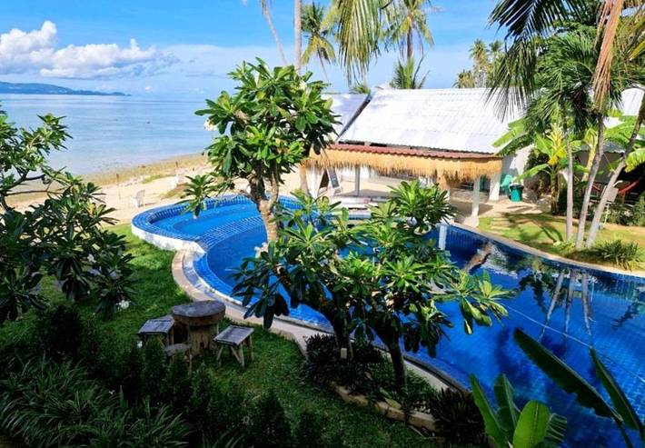 Maison d’hôte pour 2 personnes, avec vue et piscine ainsi que jardin et terrasse