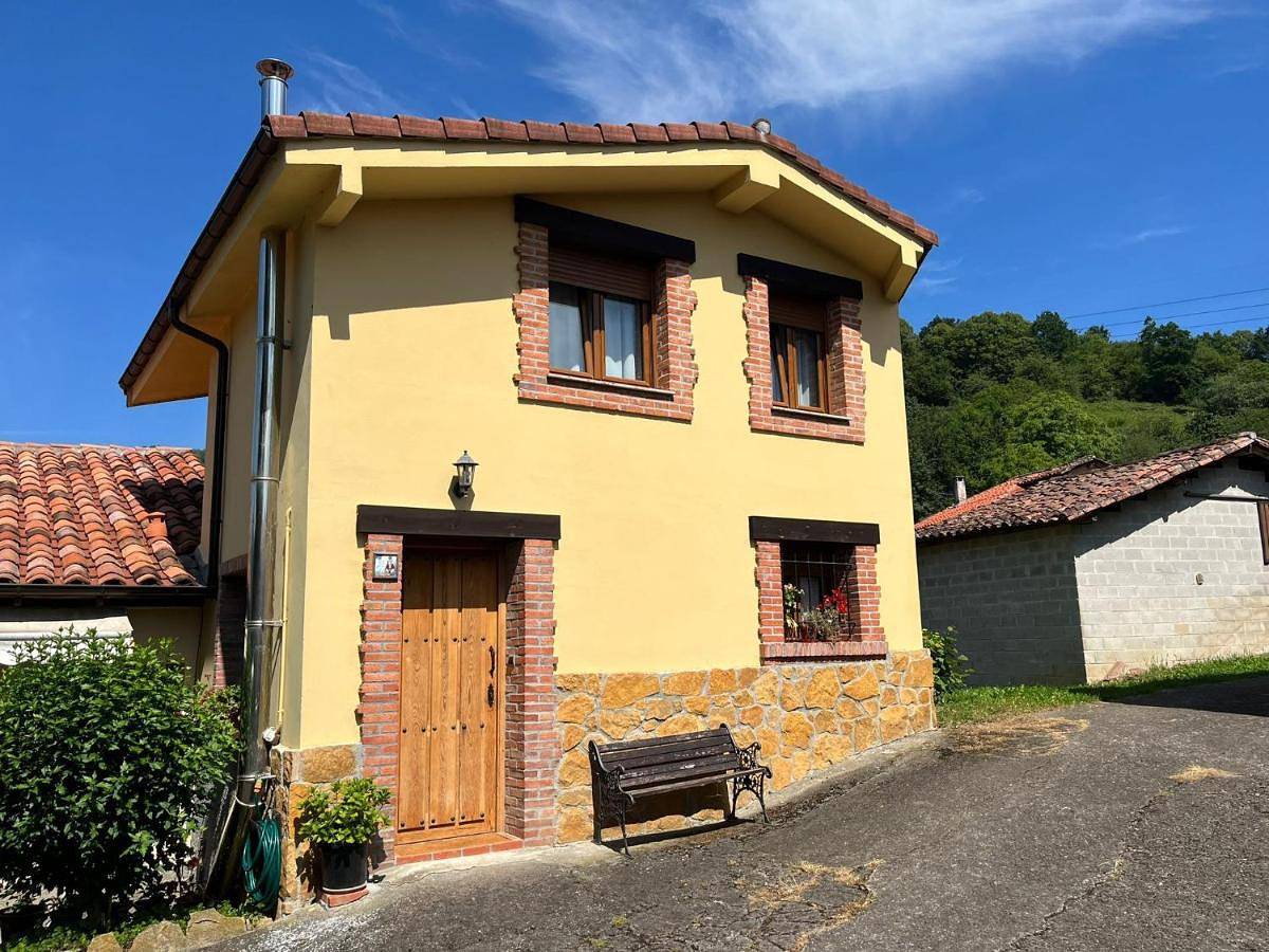 Two-Bedroom House in Cangas de Onís, Côte Cantabrique