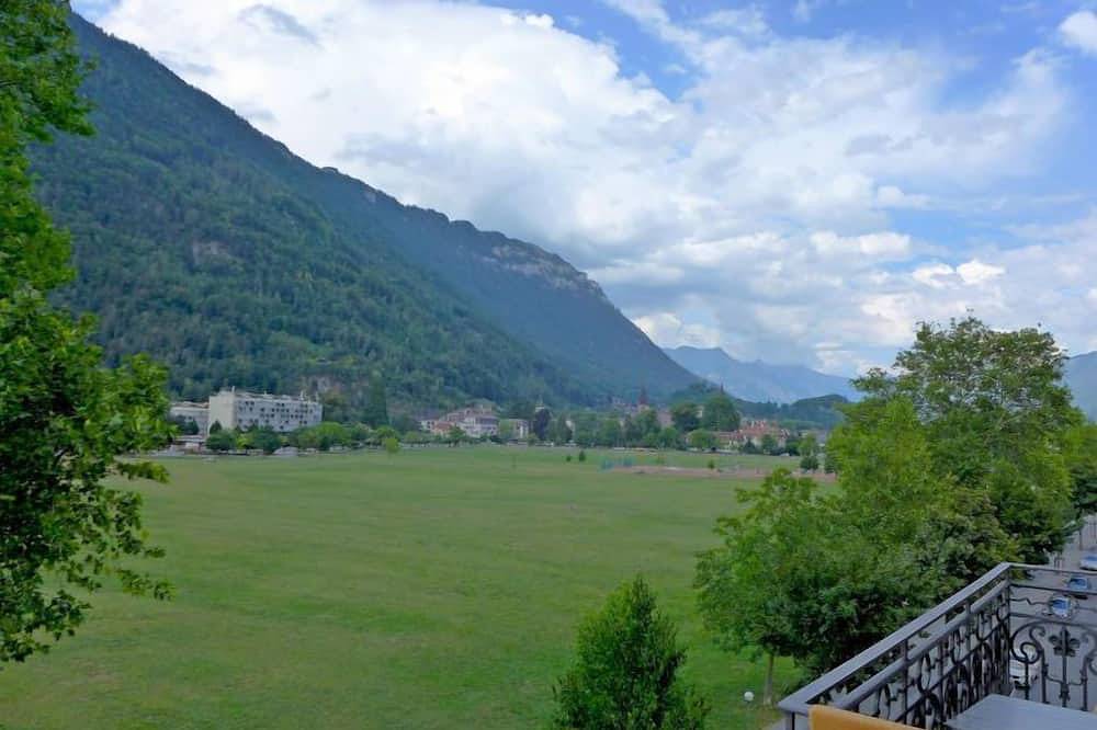 Entire apartment, Apartment Modern by Interhome in Interlaken, Lake Thun