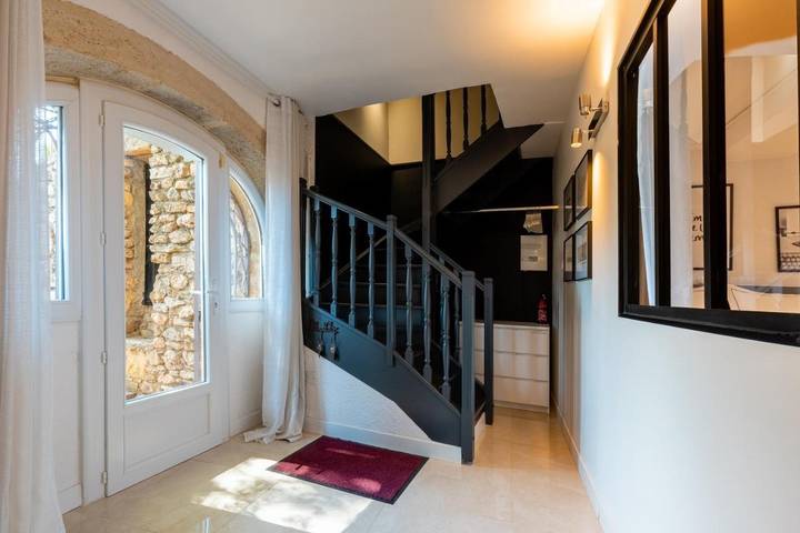 Gîte pour 10 personnes, avec vue ainsi que jardin et piscine à Caux - 4
