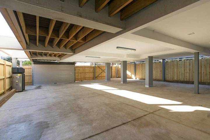 Holiday apartment for 4 people, with balcony in Melbourne