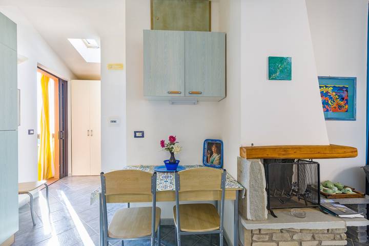 Entire apartment, Apartment 'Mandarino' with Sea View, Private Terrace and Wi-Fi in Gioiosa Marea, Messina Province