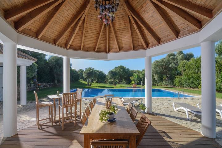 Casa rural para 10 personas, con Jardín en Benalup-Casas Viejas