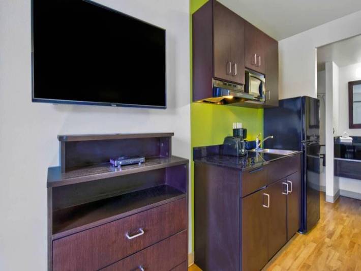 Ganze Wohnung, 1 Kingsize -bett | Ns | Küche in Victorville, San Bernardino County