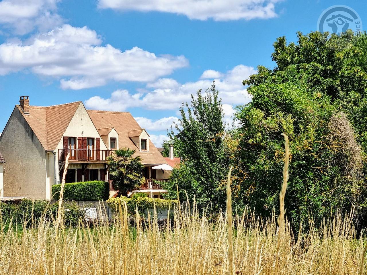 Villa spacieuse avec spa et jardin privé - Proche Paris in Porcheville, Yvelines