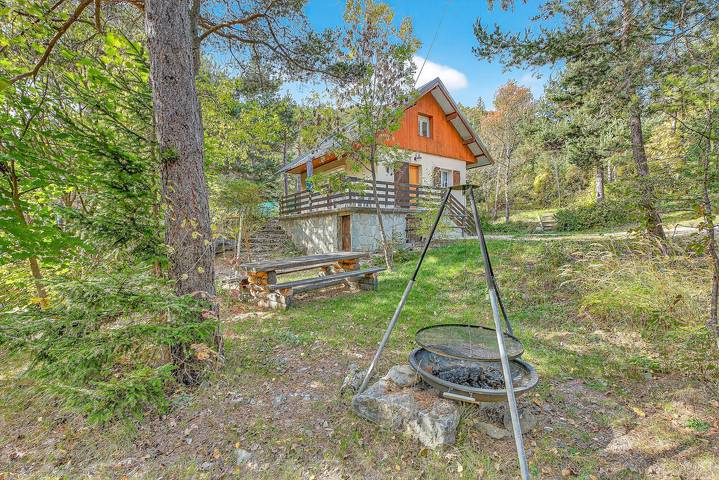 Ferienhaus für 8 Personen, mit Garten in Alpes-de-Haute-Provence - 2
