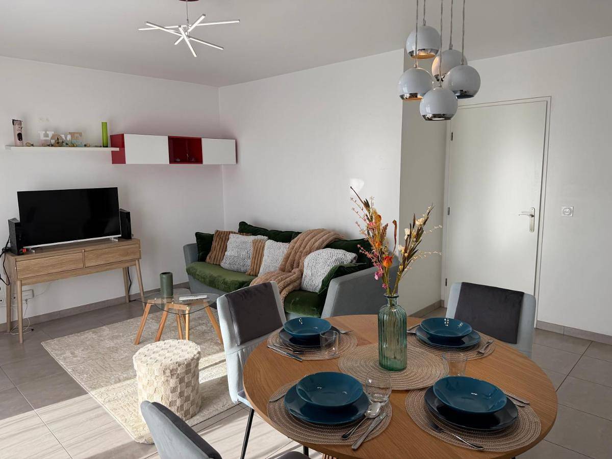 Appartement entier, Two-Bedroom Apartment in La Rochette (Seine-et-Marne), Seine-et-Marne