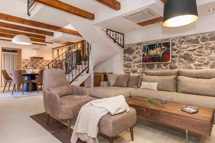 Luxury Villa Finessa Skradin 1 with Heated Pool in Skradin, Šibenik-Knin