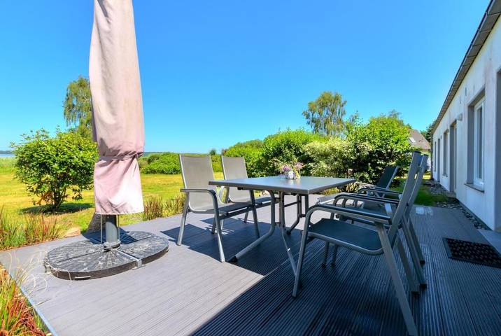 Apartamento de vacaciones para 3 personas, con vistas además de jardín y vistas al lago - 1