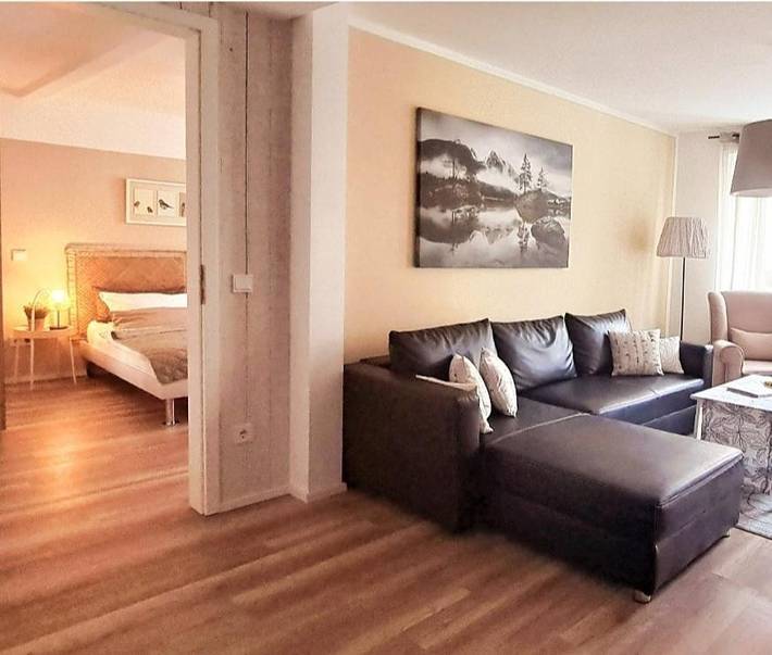 Ferienwohnung für 4 Personen, mit Balkon und Terrasse in Kirrweiler