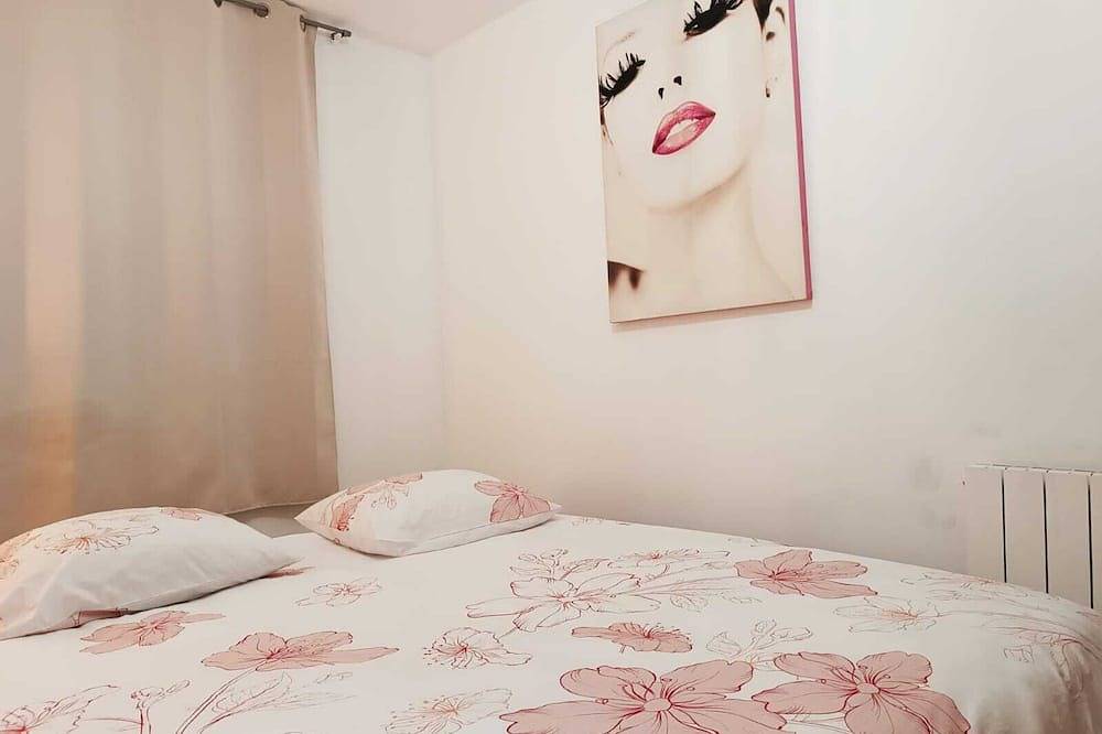 Appartement entier, Cap Saint-Emilion - Appartement T3 avec cheminée in Petit-Palais-et-Cornemps, Région de Libourne