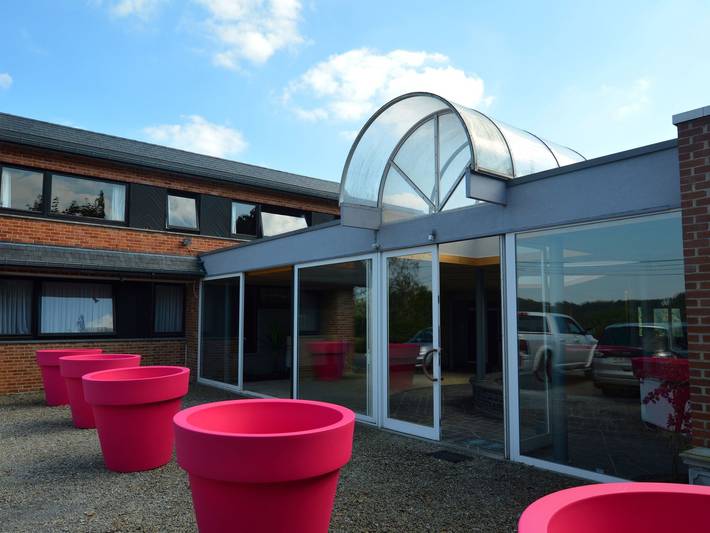 Maison de vacances pour 19 personnes, avec terrasse ainsi que sauna et piscine, adapté aux familles