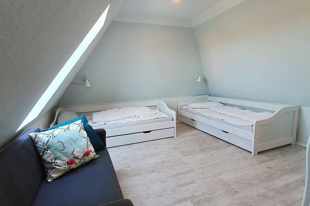Ganze Wohnung, Nis Puk - Fw Oland - Platz für bis zu 5 Personen, Wlan & 500 m bis Strand in Utersum, Föhr