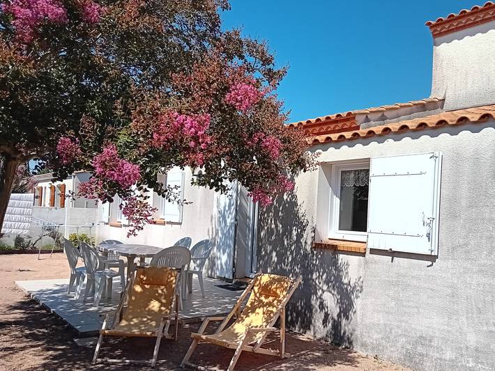 Ferienhaus für 6 Personen, mit Terrasse und Garten