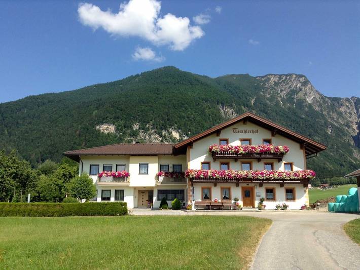 Bauernhof für 2 Personen, mit Balkon und Ausblick