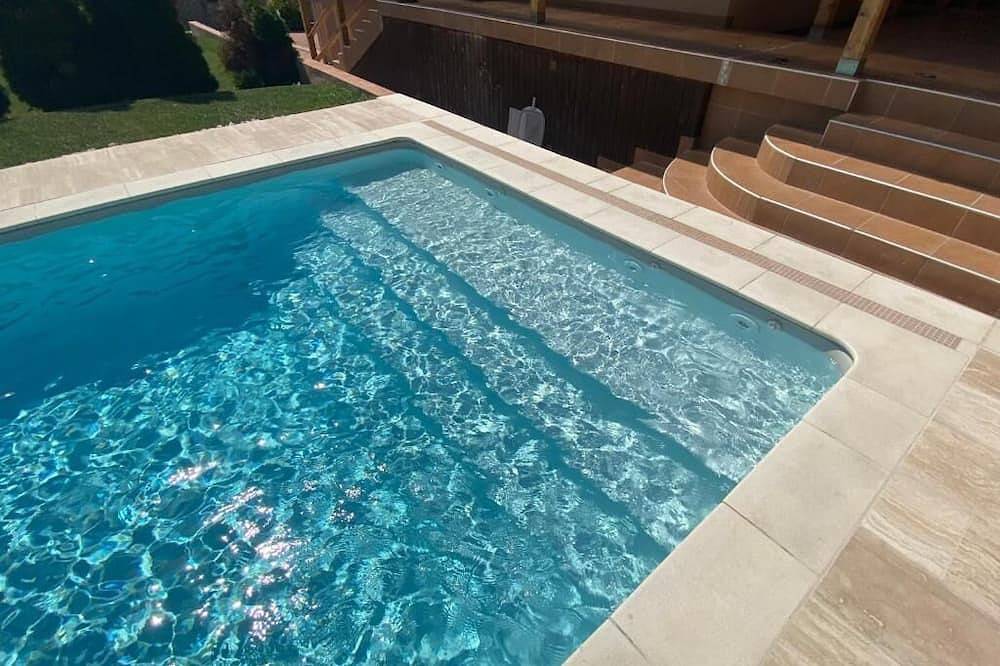 Ganze Wohnung, Garden Spa Resort - A private apartment with heated pool, terrace, and garden. in Budapest, Mittelungarn