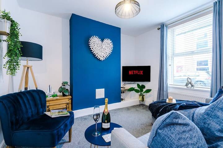 Apartment for 6 people, with garden and terrace in Chester