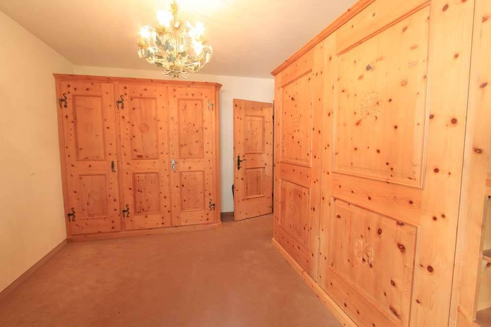 Ganze Wohnung, Apartment Christina - Zentrale 3.5-Zimmer-Wohnung mit Balkon in Pontresina in Pontresina, Sankt Moritz