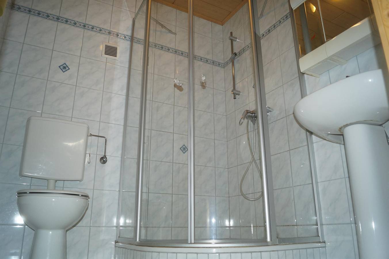 Doppelzimmer, Dusche, Wc in Trofaiach, Östliche Obersteiermark