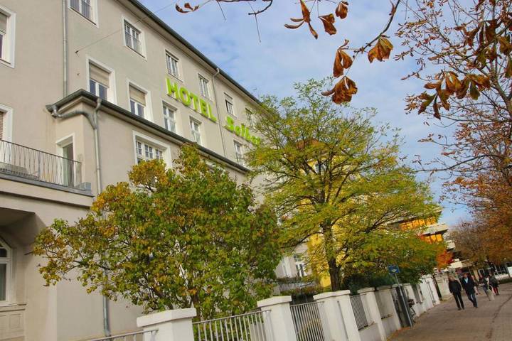 Hotel für 2 Personen, mit Terrasse und Garten beim Oktoberfest - 3