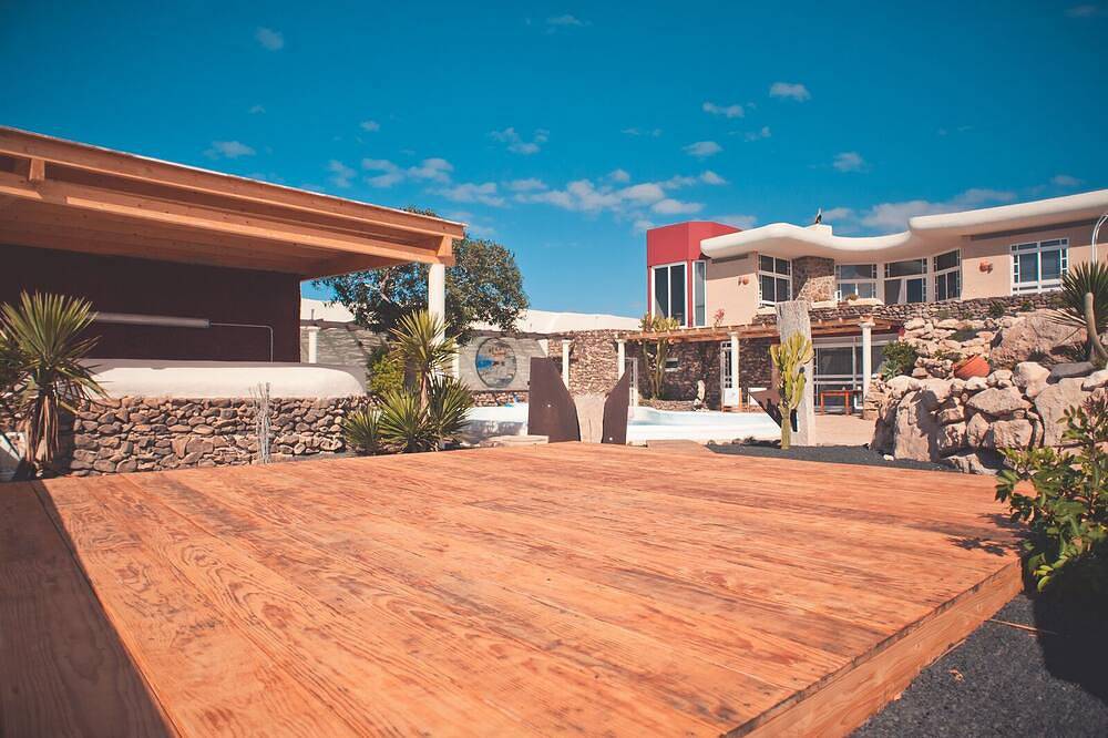 Bungalow - Fuego - Surf & Yoga Villa in La Pared, Pájara