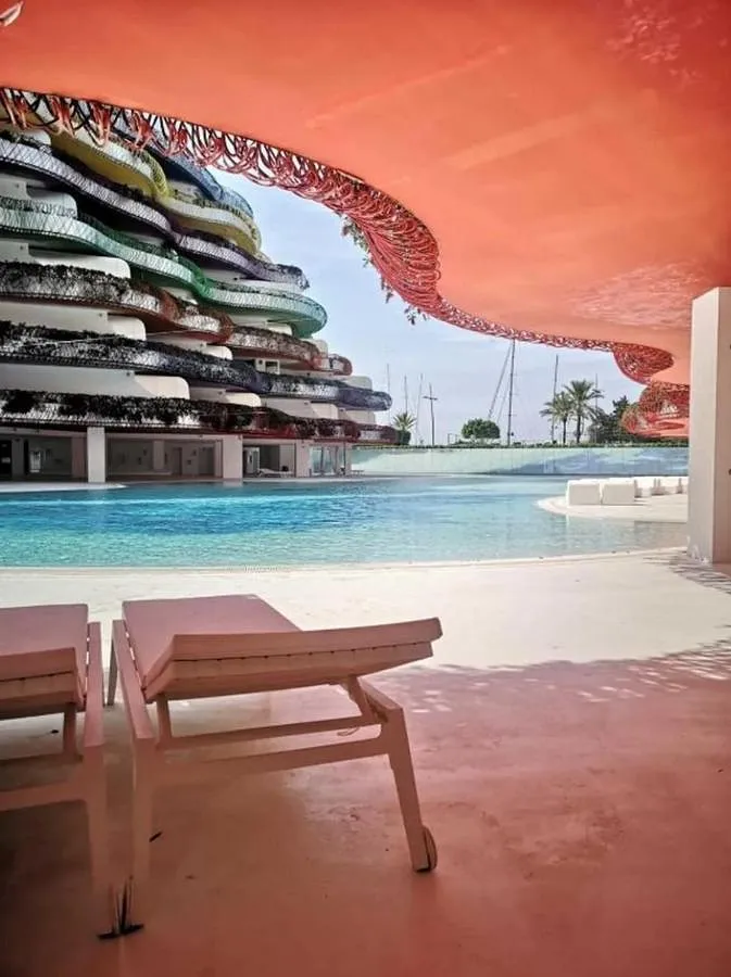 Ferienwohnung für 10 Personen, mit Terrasse und Pool sowie Garten - 1