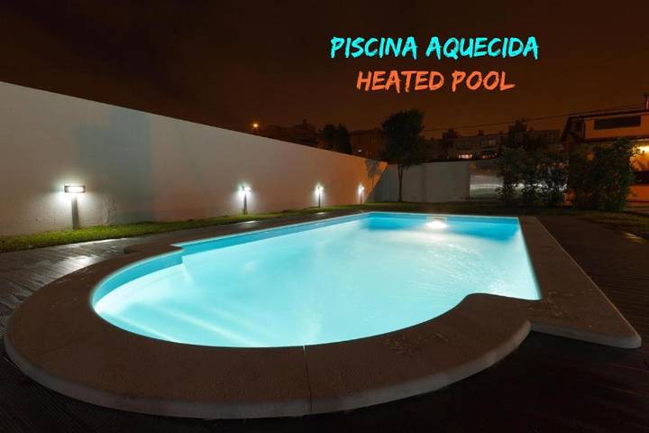 Casa de férias para 10 pessoas, com piscina e jardim em Vila Nova de Gaia