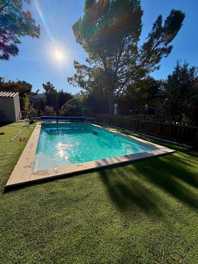 Apartamento de vacaciones para 4 personas, con terraza y piscina además de jardín y vistas - 1