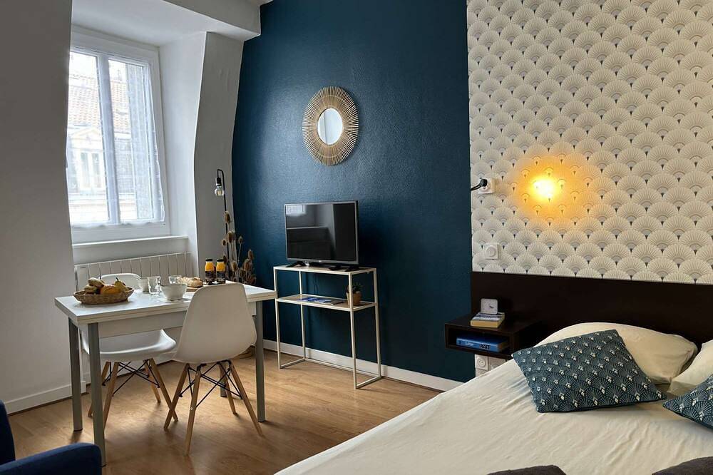 Apartamento entero, Le Lagon - Studio - 1 bed - 2 people in Châtelguyon, Parque Natural Regional Volcans d'Auvergne