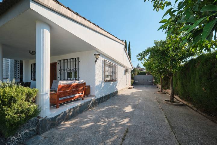 Casa rural para 8 personas, con jardín en Vega de Granada - 4