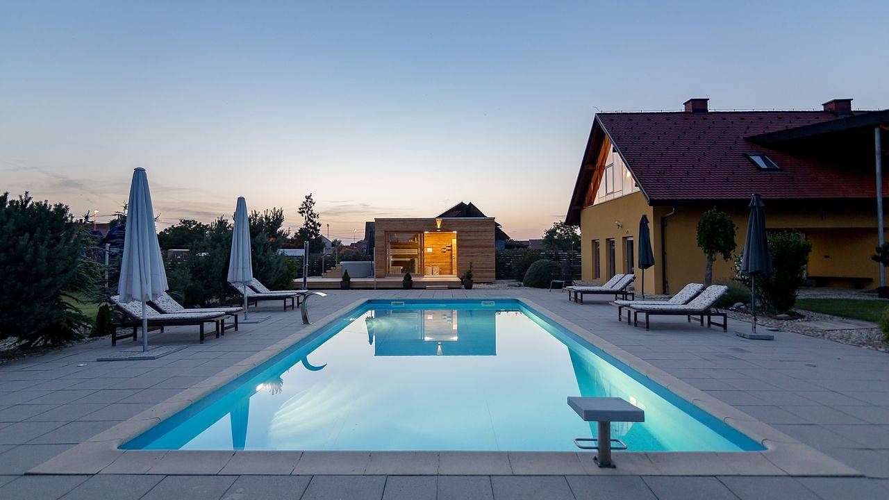 Luxus-Ferienhaus für 15 Personen (330 m²) in Križevci pri Ljutomeru in Lower Styria
