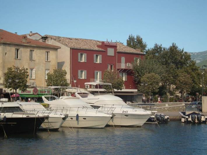 Hôtel pour 2 personnes, avec Terrasse à Saint-Florent
