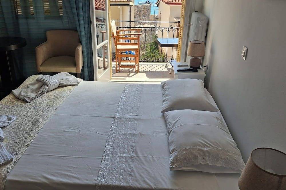 Ganze Wohnung, Nafpaktos Apartment And Studio In Port - 2 Bedroom Apartment 5 Guests in Nafpaktos, Region Ätolien-Akarnanien