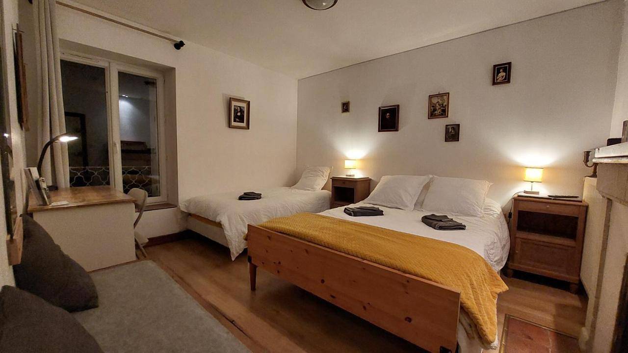 Appartement de vacances entier, Chambres dans maison de caractère in La Possonnière, Région d'Angers