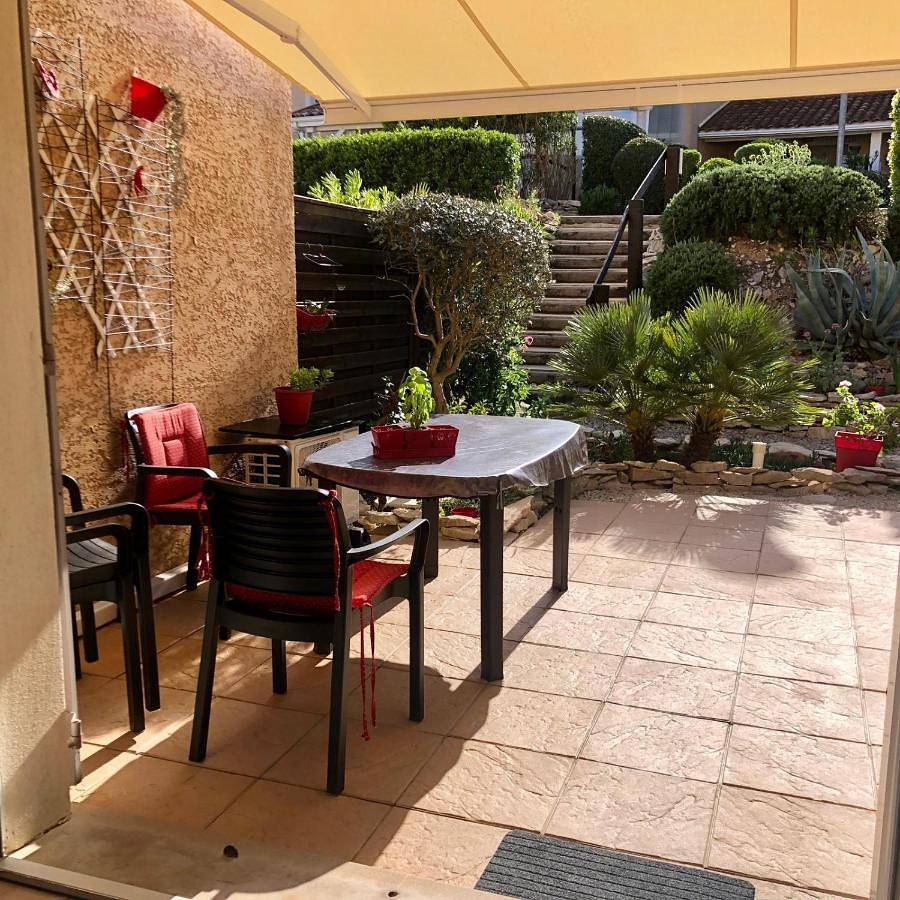 Au petit bonheur in Calvisson, Côte méditerranéenne (France)
