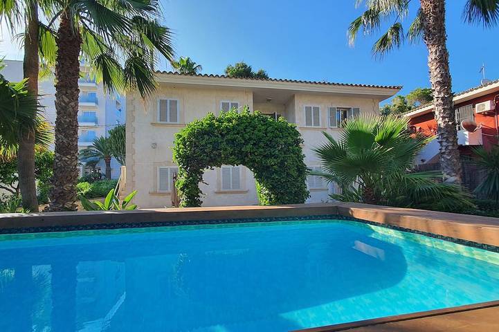 Chalet für 6 Personen, mit Balkon und Terrasse sowie Garten und Pool in Palma