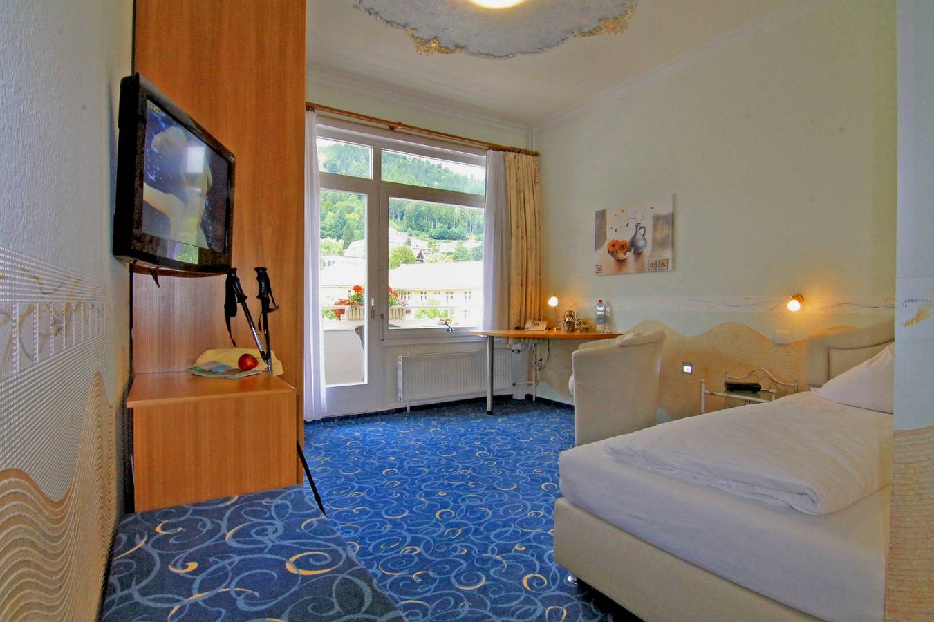 Hotel Weingärtner - Einzelzimmer Economy mit Dusche und Wc in Bad Wildbad, Nordschwarzwald