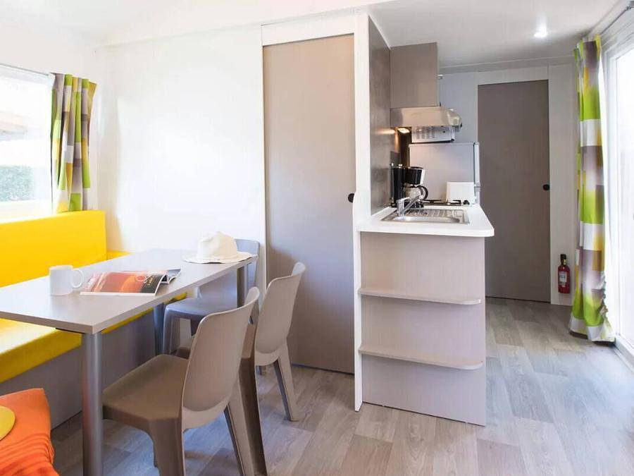 Camping Domaine de la Marina - Bungalow 6 personen - Mobilheim | Comfort | 2 Zi. | 4/6 Pers. | Einfache Terrasse | Tv in Messanges, Dax und Umgebung