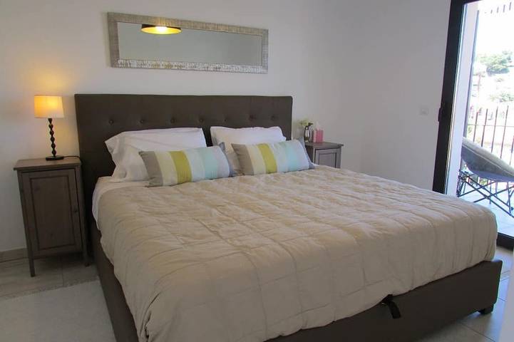 Ganze Wohnung, T2 von 54 m2 im 2. Stock 2/4 Pers 1 Schlafzimmer WiFi Klimaanlage Parkplatz Aufzug in La Côte Vermeille, Port-Vendres
