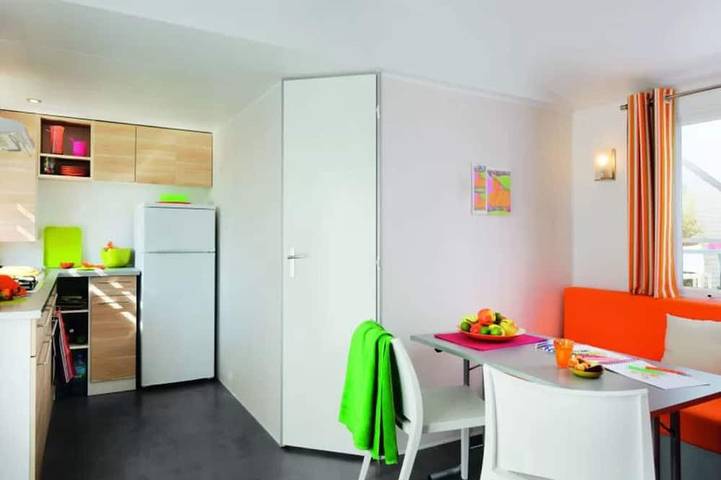 Mobil home pour 6 personnes dans Sandrans