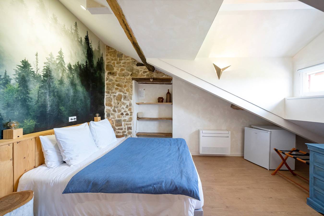 Chambre d'hôtes 'Maison Perbos 1556 - Ursuya' avec piscine partagée, Wi-Fi et climatisation in La Bastide-Clairence, Région de Bayonne