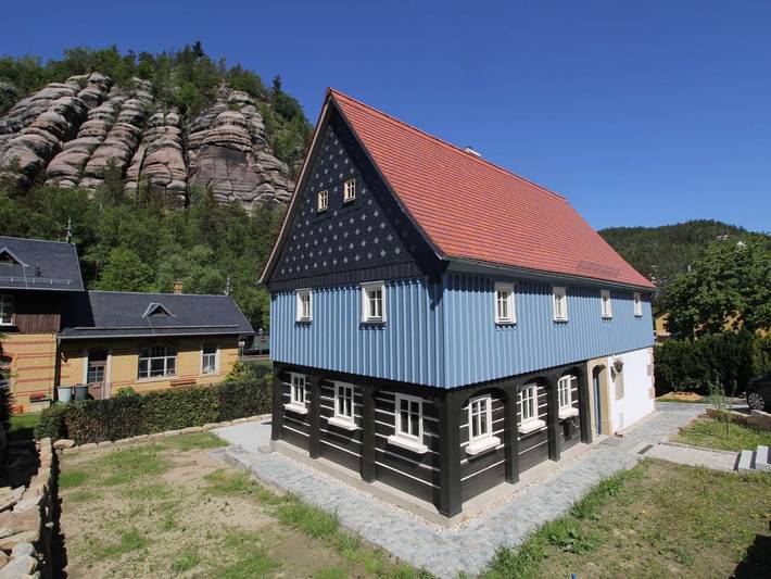 Ferienhaus für 12 Personen, mit Balkon und Terrasse sowie Garten und Sauna in Oybin - 3