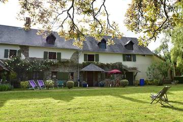 Gîte pour 4 personnes, avec jardin à Saint-Sauveur-Lendelin