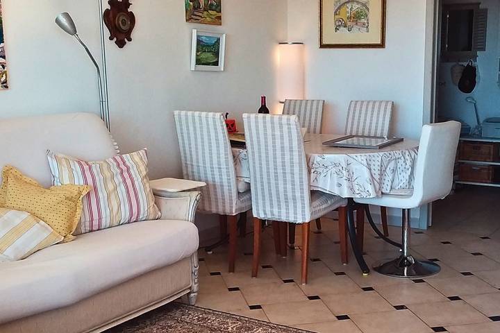 Gîte pour 4 personnes, avec Piscine à Roquebrune-sur-Argens - 2