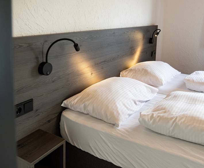 Ferienhaus für 4 Personen, mit Pool und Terrasse sowie Seeblick und Garten in Regierungsbezirk Köln - 4