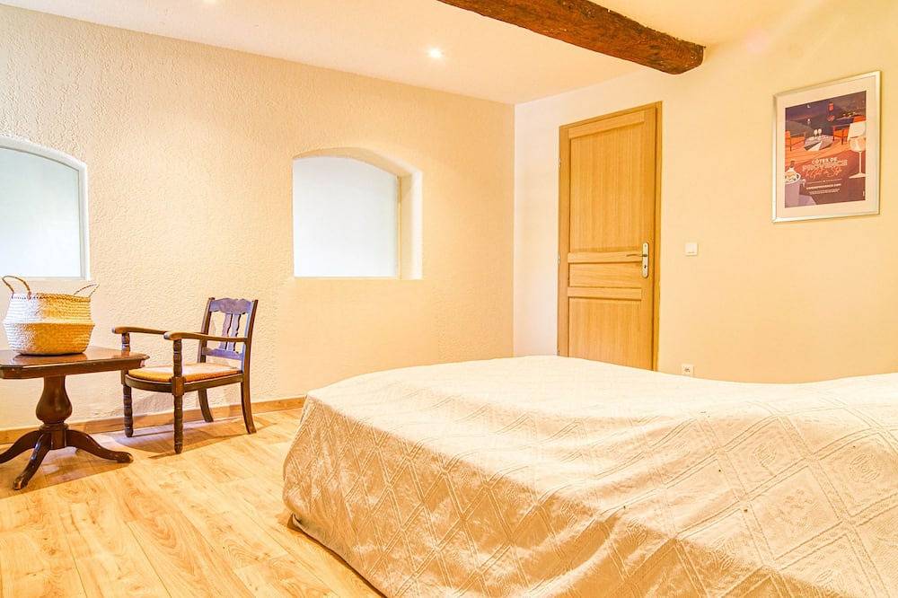 La Ferme by Interhome in Besse-sur-Issole, Brignoles region
