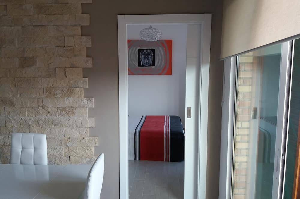Entire apartment, Apartment with pool and sea views and Air Conditioning. Very quiet area in Segur de Calafell, Calafell